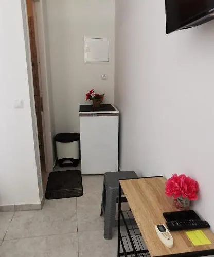 Escape Capsule hotel Nydri (Lefkada)