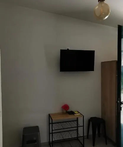 Escape Capsule hotel *