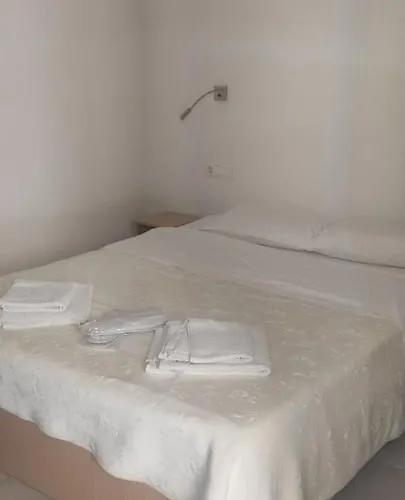 Escape Capsule hotel